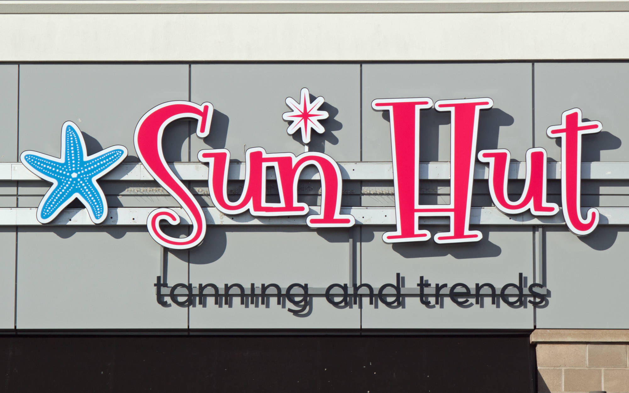 sun-hut-2000x1250
