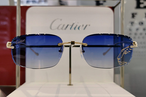 smallr-Blue-Gradient-Tint-Lens-Descripion_-A-57-B-37-Other_-Panther-Engraving-1536x1024